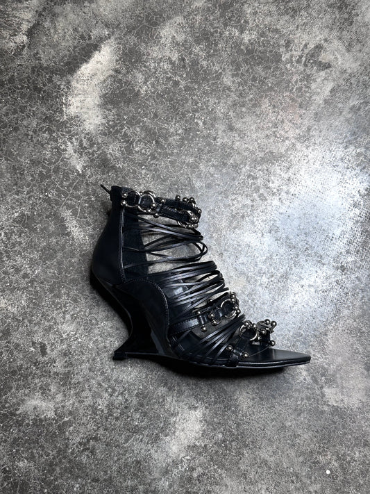 BLACK MAVERICK HEEL
